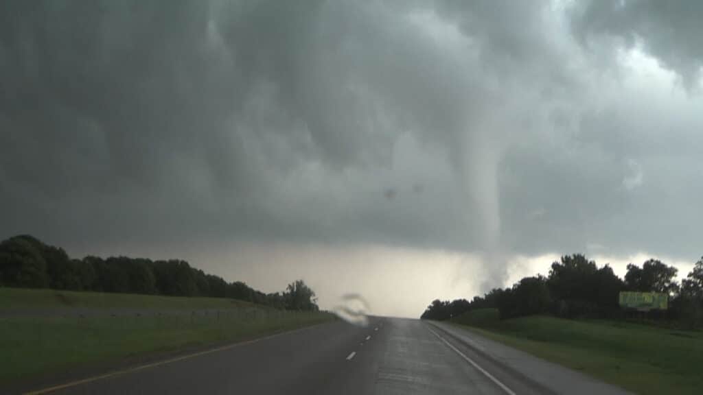 McLeod, OK Tornado May 24, 2011