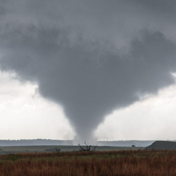 Tornado near Chester, OK on May 18, 2017